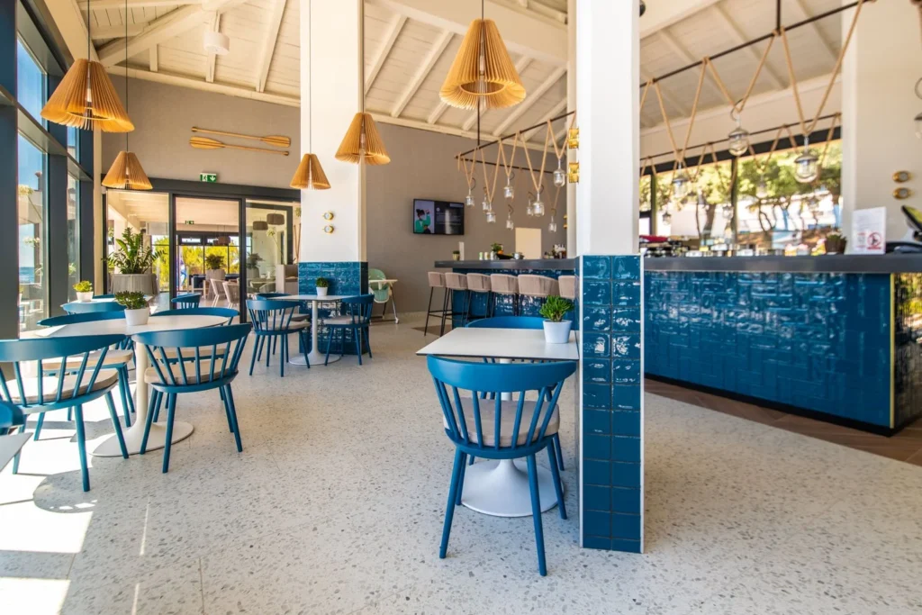 Yachtbar und Restaurant Park Plaza Histria bei FEMINDS Workation
