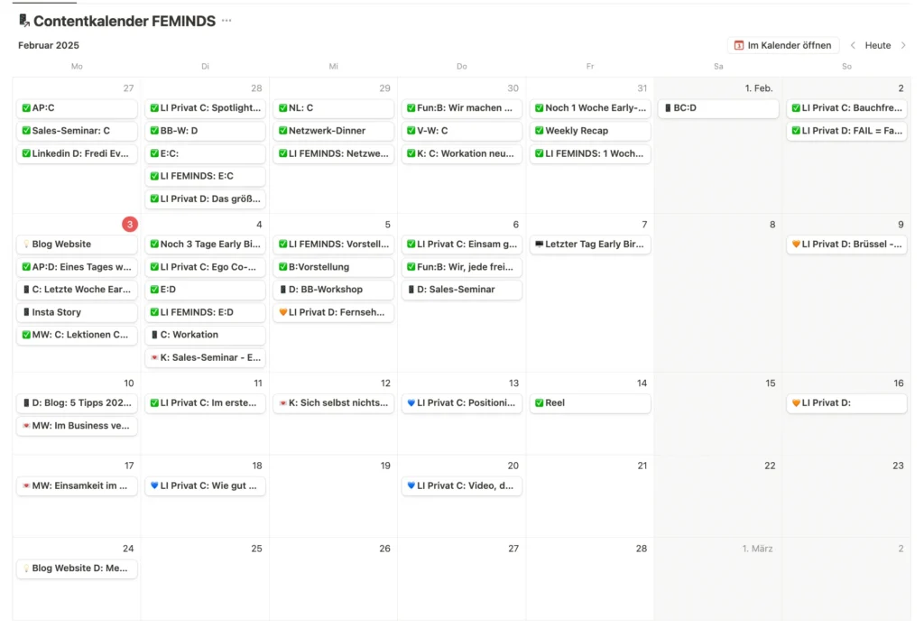 Content-Kalender von FEMINDS zeigt die Sichtbarkeits-Strategie, geplante Sichtbarkeit